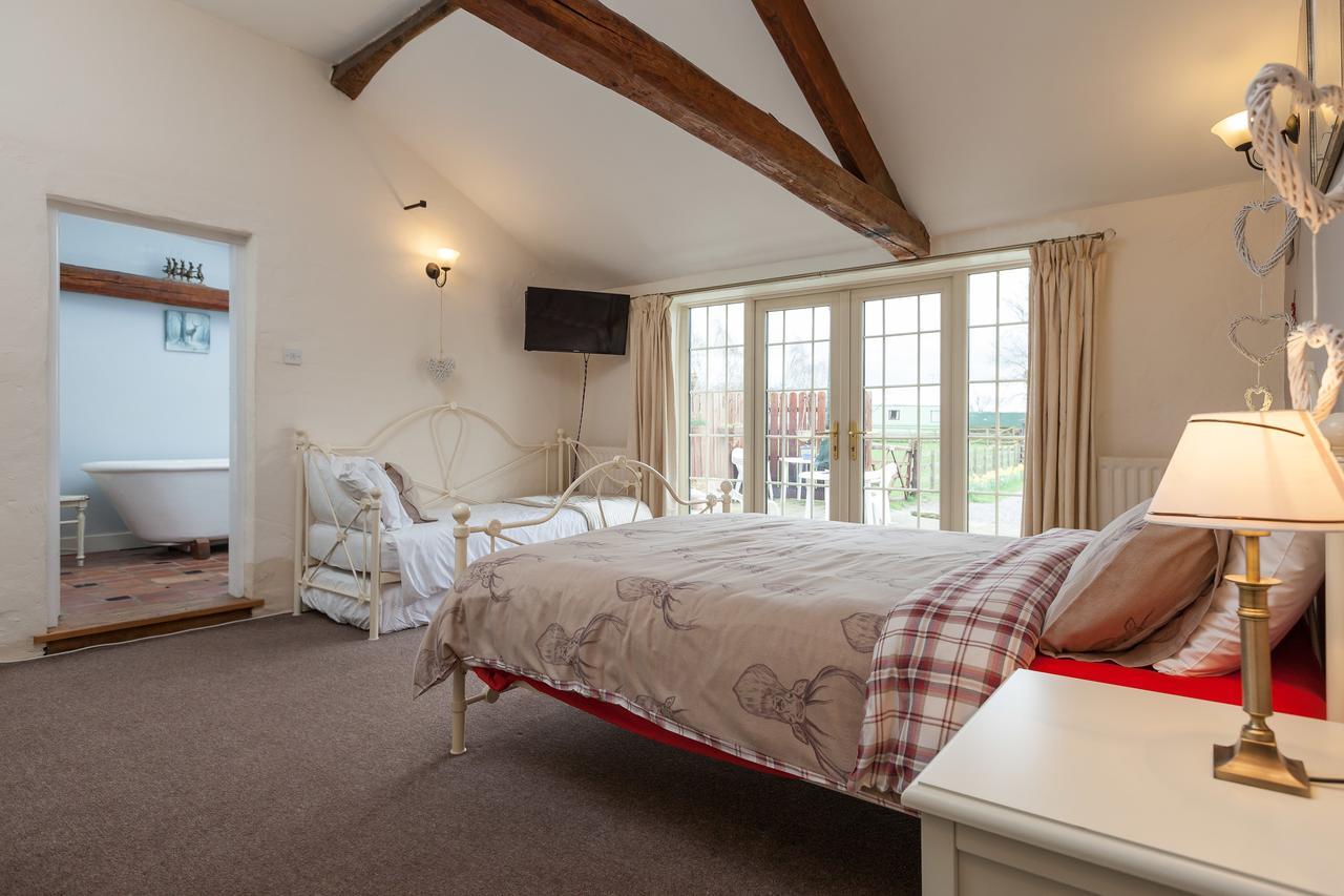 Thistledown House Green Hammerton Room photo